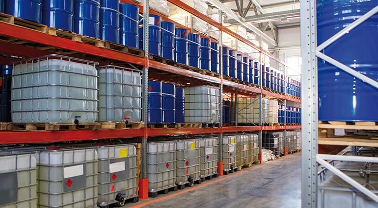 Claves logísticas para el almacenamiento seguro de productos químicos