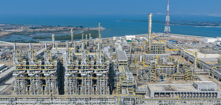 BASF pone en funcionamiento el craqueador a vapor de su planta de Verbund en Zhanjiang