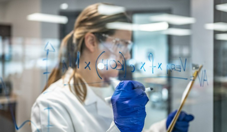 Brenntag proyecta su compromiso con el talento femenino para la industria química 