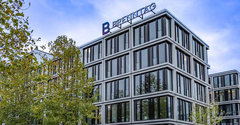 Brenntag abre el primer centro de distribución de productos químicos libres de emisiones de CO2