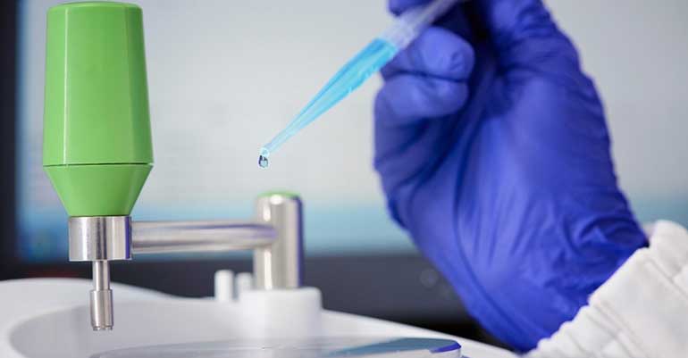 Brenntag abre el primer centro de distribución de productos químicos libres de emisiones de CO2