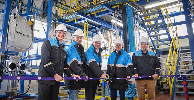 Covestro inaugura una nueva línea de producción de prepolímeros en su planta de Barcelona