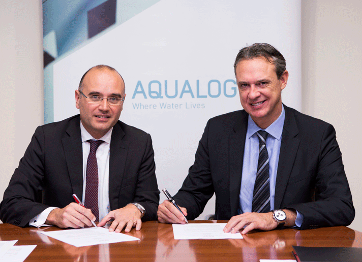El acuerdo fue suscrito por el director general de Feique, Juan Antonio Labat (a la derecha), y el director general de Aqualogy S&T, Manuel Cermerón