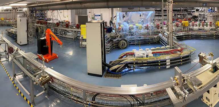 HZB desarrolla un acelerador de electrones compacto para el tratamiento de aguas contaminadas con PFAS