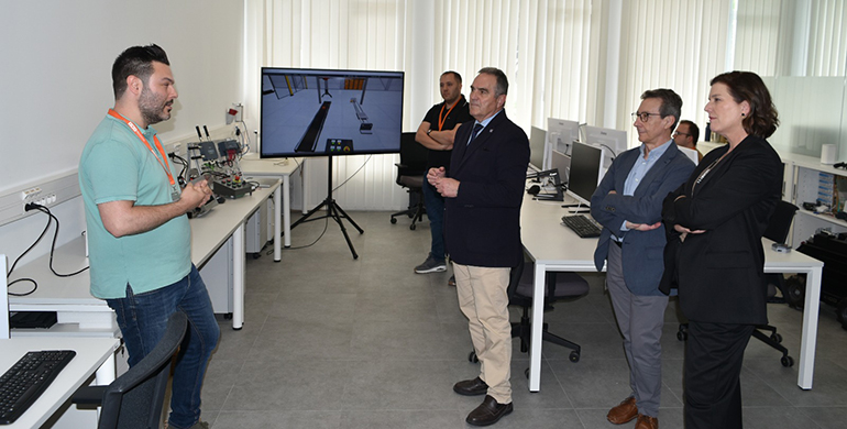 El conseller para la Recuperación Económica y Social de la Comunidad Valenciana visita ITI para conocer sus capacidades tecnológicas