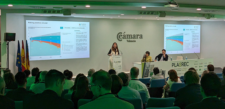 La tercera edición de PLASREC reúne en Valencia a más de un centenar de especialistas en reciclado de plásticos 