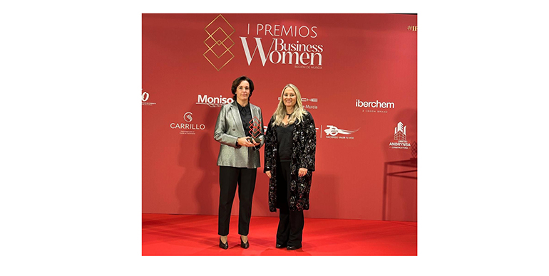 Mahue Sánchez, directora de SABIC Cartagena, galardonada en los I Premios Business Women RM 