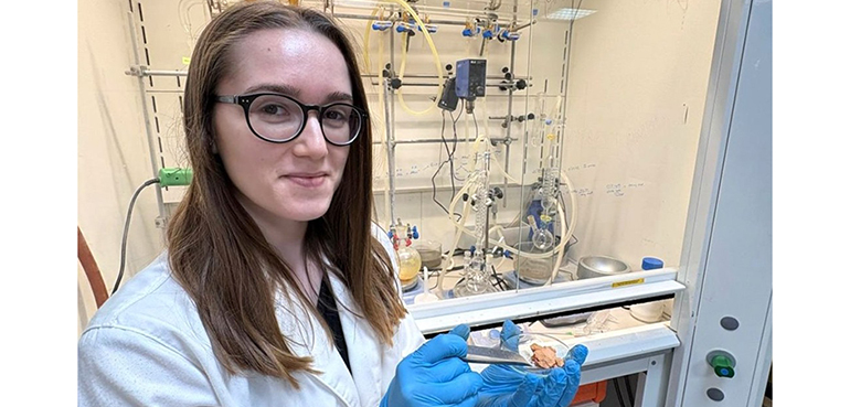 Investigadores de la UAL elaboran un nuevo material MOF en favor de una industria química más verde y sostenible