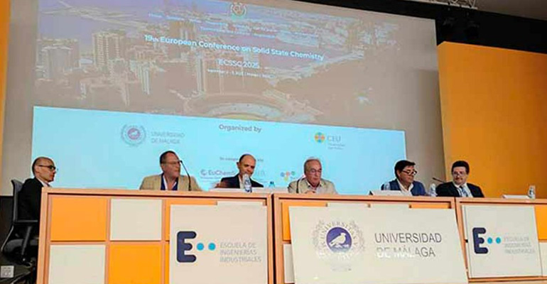 La Universidad de Málaga acoge a los mayores especialistas en el estudio de la química del estado sólido
