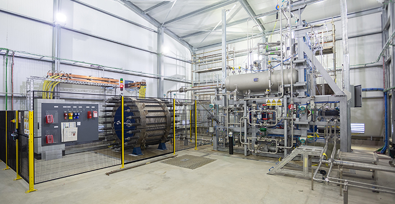 El electrolizador del proyecto H2OP ya suministra hidrógeno renovable a Viscofan