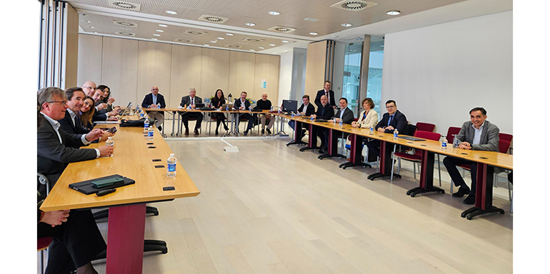 ainia-cumple-sus-objetivos-eleva-sus-ingresos-25-millones-en-2025