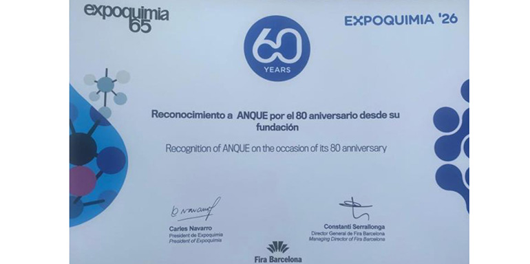 ANQUE recibe el reconocimiento de Expoquimia 2026 con motivo de su LXXX aniversario