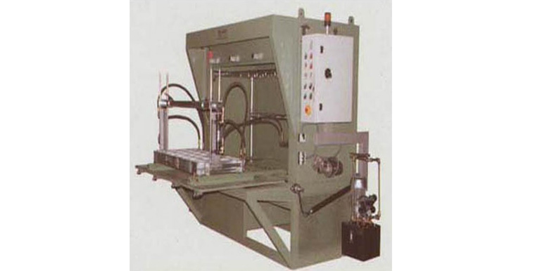 Desengrase, lavado y secado de alta eficacia en máquinas automáticas de puesto y tratamientos superficiales