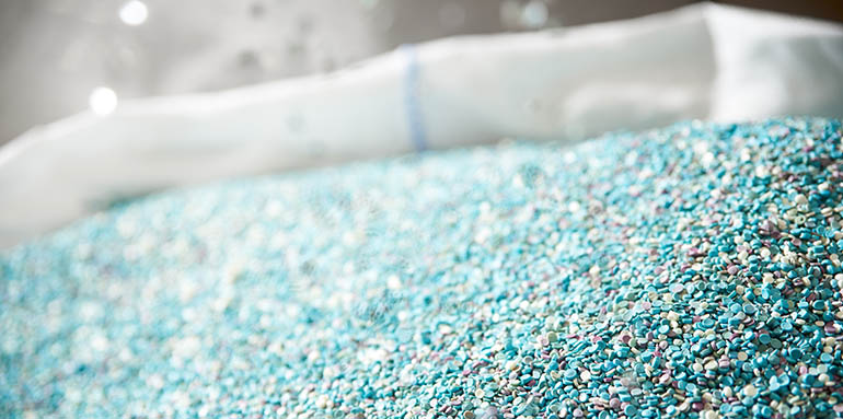 El IBEC crea un biomaterial alternativo al plástico resistente al agua