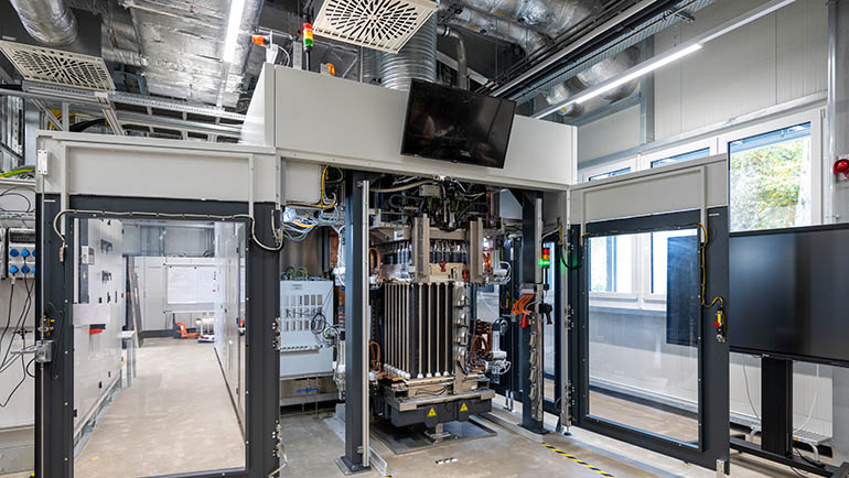 Bosch pone en marcha su primer electrolizador propio con pilas de electrólisis Hybrion