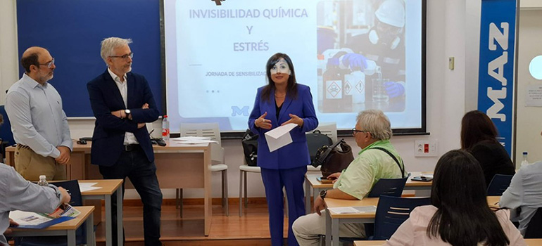 La Universidad de Cádiz analiza los riesgos químicos laborales en la industria y el mantenimiento naval