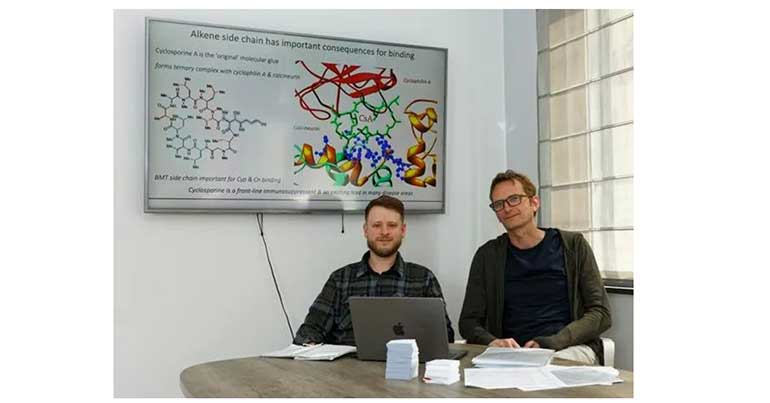 La Universidad de Cambridge elabora un sistema innovador para construir moléculas más grandes, carbono a carbono