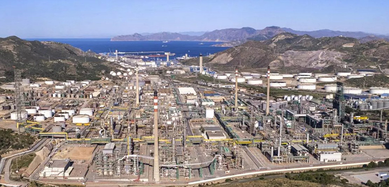 La planta de hidrógeno verde de Repsol en Cartagena supera el examen ambiental