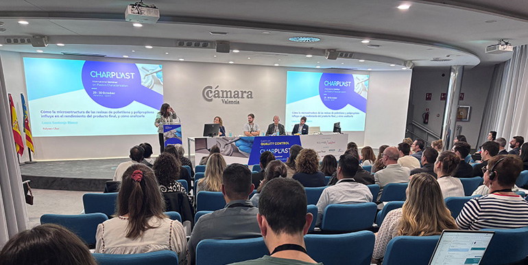 Especialistas internacionales abordan los retos y avances en la caracterización de materiales plásticos en CHARPLAST