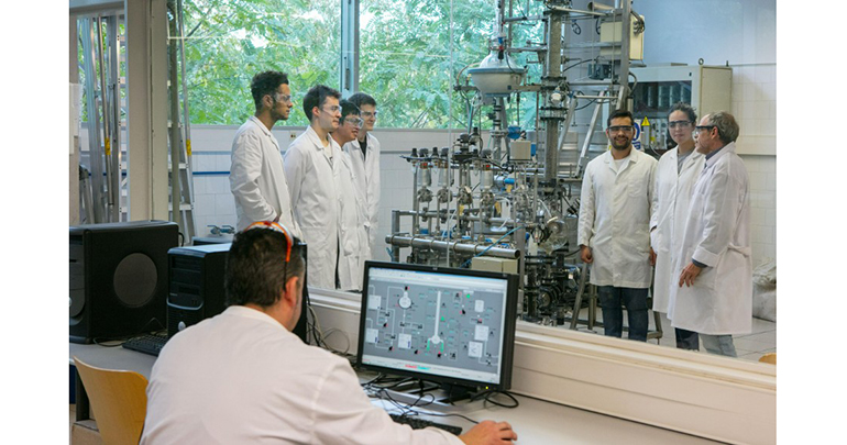 El Colegio de Químicos de Madrid acerca la profesión química a las nuevas generaciones
