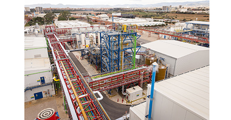 Covestro inaugura en Tarragona una nueva planta de cloro