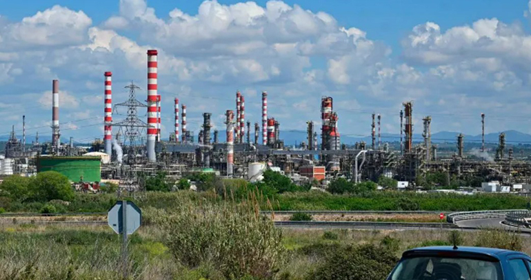 El polo petroquímico de Tarragona comienza su puesta en marcha tras 15 días de incertidumbre