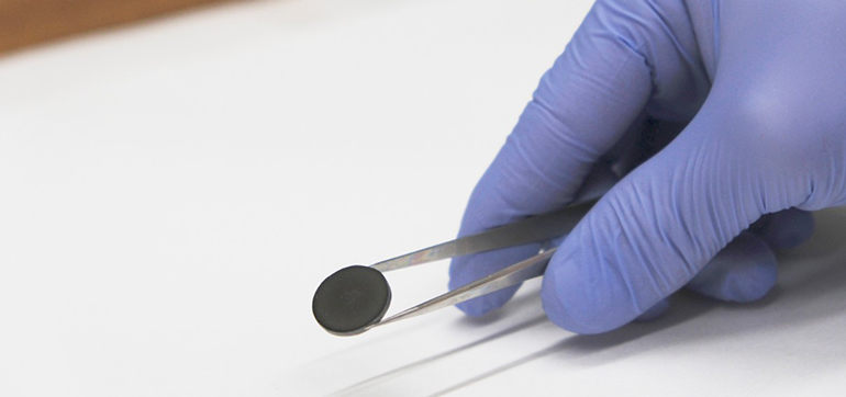 CSIC empleará celulosa para desarrollar electrocerámicas sostenibles y económicas, clave para la fabricación de chips