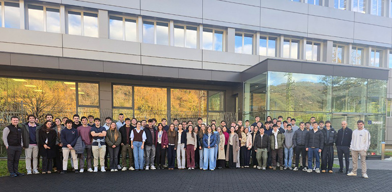 Estudiantes de ingeniería viven una experiencia innovadora en la II edición de Advanced Manufacturing Hackathon