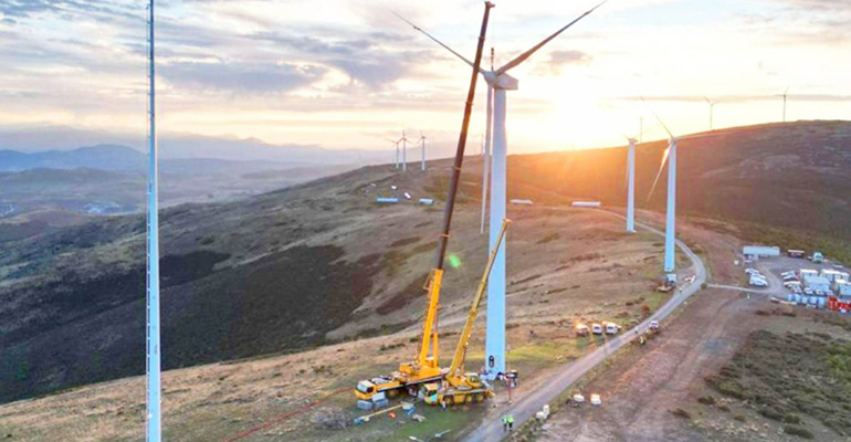 Endesa pone en marcha la repotenciación del parque eólico de Aldeavieja, la mayor planta eólica repotenciada de España