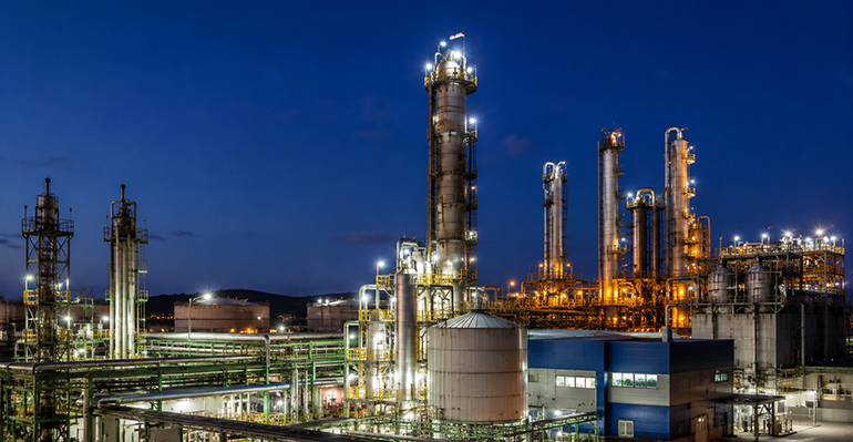 Ercros reduce un 87% sus pérdidas en el primer semestre y vuelve a crecer en ventas