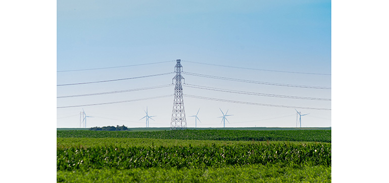 Materiales compuestos: clave en la modernización del sistema eléctrico