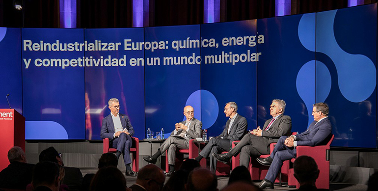 Expoquimia subraya el protagonismo de la química en la reindustrialización de Europa