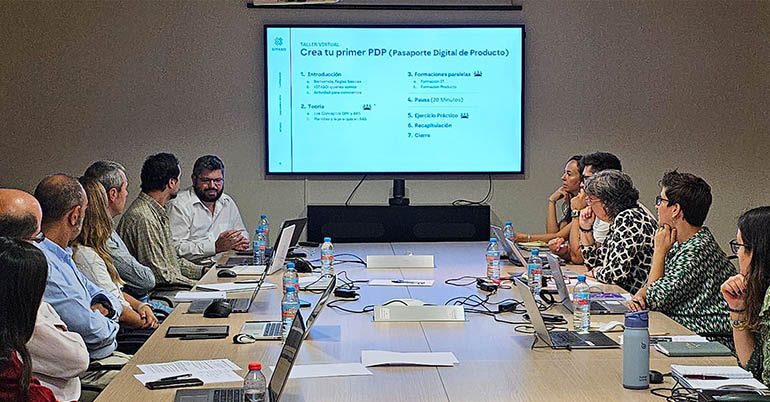 Feique organiza un taller práctico para preparar al sector químico ante el Pasaporte Digital de Producto