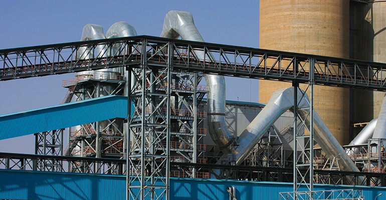 MITECO lanza 50 millones para sustituir combustibles fósiles por renovables en plantas de cogeneración y tratamiento de residuos