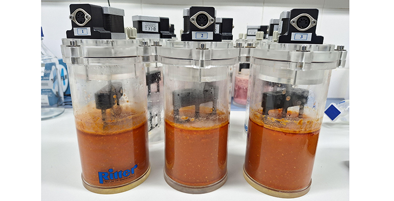 Agaleus lidera un proyecto para convertir residuos alimentarios en bioplásticos 