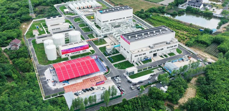 China da un paso más e inaugura su mayor planta de almacenamiento de aire comprimido con 2.4 GWh de energía