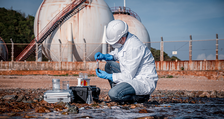 Normativa UE: los países miembros están obligados a monitorear y controlar los niveles de PFAS en el agua potable