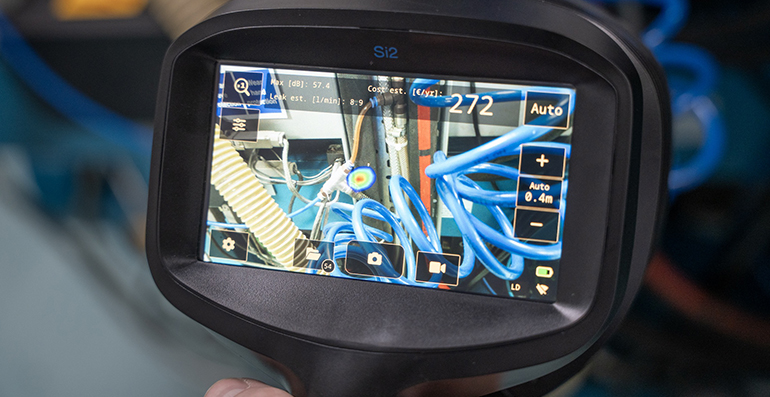 Cómo reducir la pérdida de energía y mejorar la seguridad en la fabricación de vidrio con cámaras de imágenes acústicas