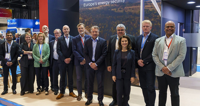 Hitachi Energy impulsa los sistemas eléctricos de energía eólica offshore con una nueva alianza