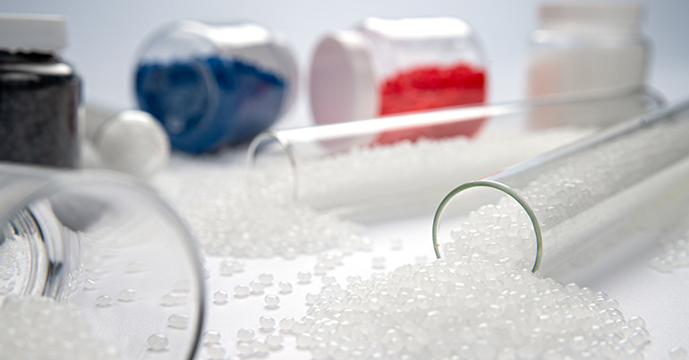 Plástico y químicos: la UE empieza a aplicar nuevas normativas sobre circularidad y reciclaje de plásticos 