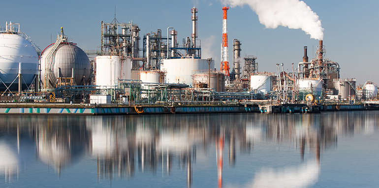 La industria petroquímica internacional, pendiente del impacto que puede causar la actual situación geopolítica