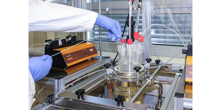 Fraunhofer optimiza la funcionalización de biopolímeros mediante un sistema de síntesis reproducible