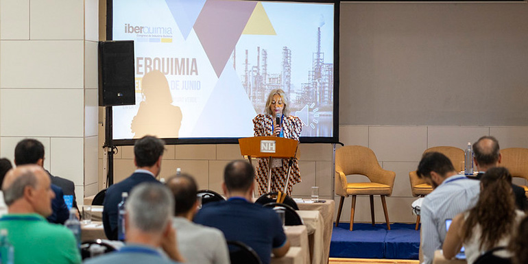 Gran acogida de Iberquimia Huelva en un evento clave para el sector químico español