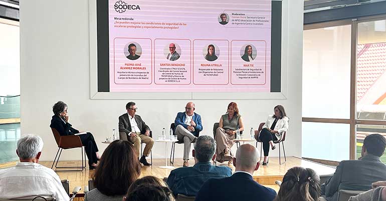 SODECA reúne a expertos y profesionales en una mesa redonda sobre seguridad contra incendios en Madrid
