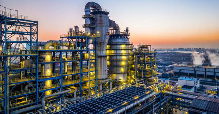 La industria química europea, valorada en 635.000 millones de euros, prepara el terreno para una mayor competencia global en 2026