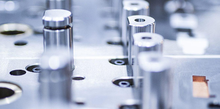 Fábrica conectada 360: integración total de procesos industriales en la empresa JOM Metal Parts con Abas ERP