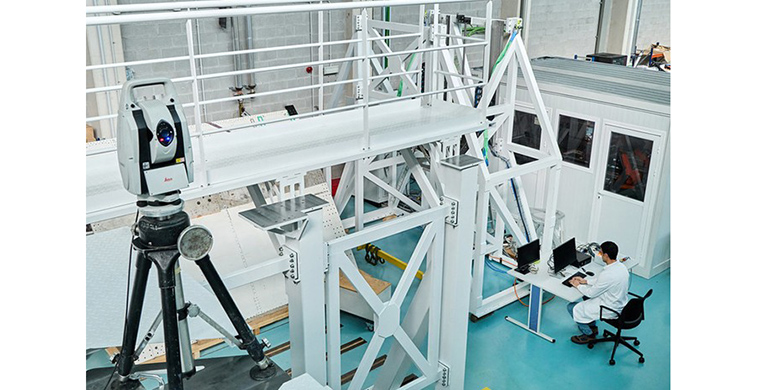 El Instituto de Astrofísica de Canarias instala en su centro de producción una innovadora torre de metrología