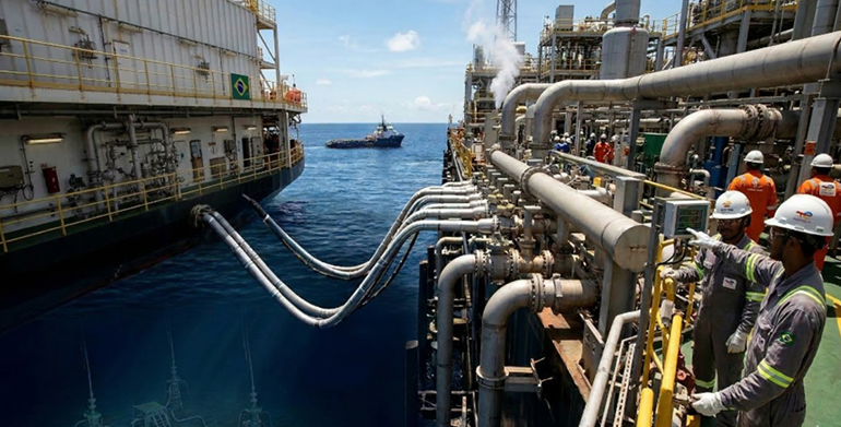 TotalEnergies, Repsol y Shell se alían para comenzar la producción de crudo en el yacimiento brasileño de Lapa