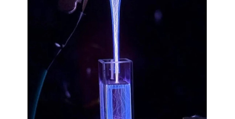 Northwestern University desarrolla un reactor de plasma que convierte metano en metanol