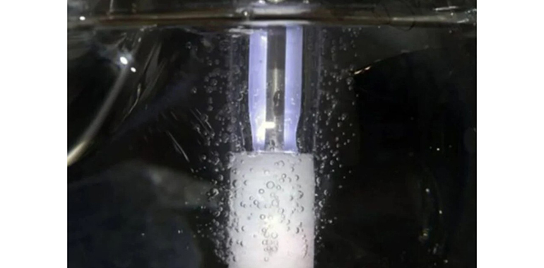 Northwestern University desarrolla un reactor de plasma que convierte metano en metanol